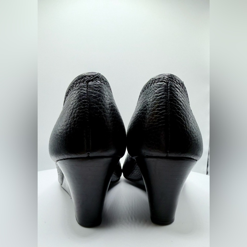 Authentic Tory Burch Womens Sally 2 Black Leather Wedge Pump Heels Size‎ 7.5M - Picture 3 of 7